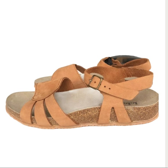 L.L. Bean Cork Soled Leather Sandals Shoes camel